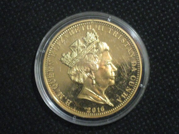 QUEEN ELIZABETH II 2016 Tristan Da Cunha Gold Plated Crown Coin