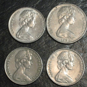 QUEEN ELIZABETH II Vintage 1970&#39;s thru 1980&#39;s Australia/New Zealand 20 & 50 Cent Coins Lot (4)