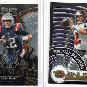 TOM BRADY Football Cards Lot (2) A