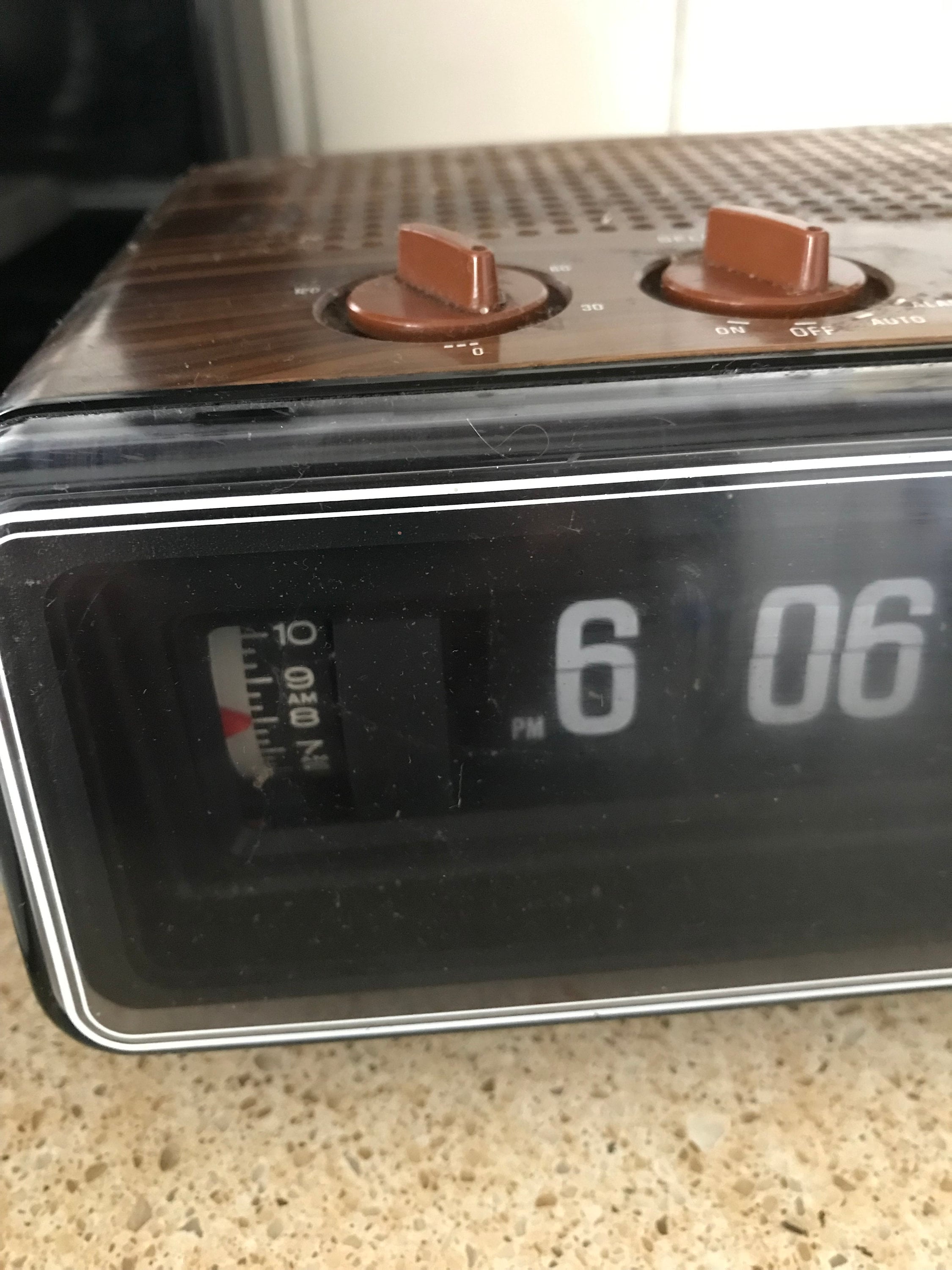 Vintage Panasonic Flip Clock / AM/FM Radio Auto Sleep Etsy