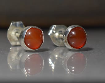 Pair carnelian Sterling Silver post Earrings with carnelian cabochon, 5 mm bead ,carnelian stud earrings Lightweight