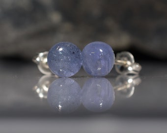 Pair tanzanite Sterling Silver post Earrings with  tanzanite  cabochon, 6 mm cabochon , tanzanite  stud earrings Lightweight