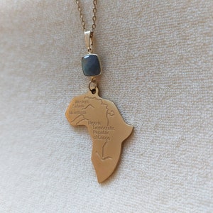 Collier pays d’Afrique en acier inoxydable, or fin 24k et pierre naturelle de labradorite