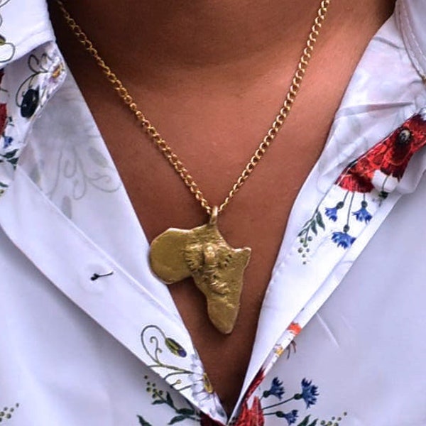 Collier mixte pendentif carte d’Afrique et éléphant, en bonze et acier inoxydable