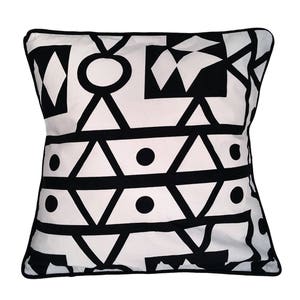Black and white cushion cover. Ethnic printed cushion cover. Samakaka printed cushion cover