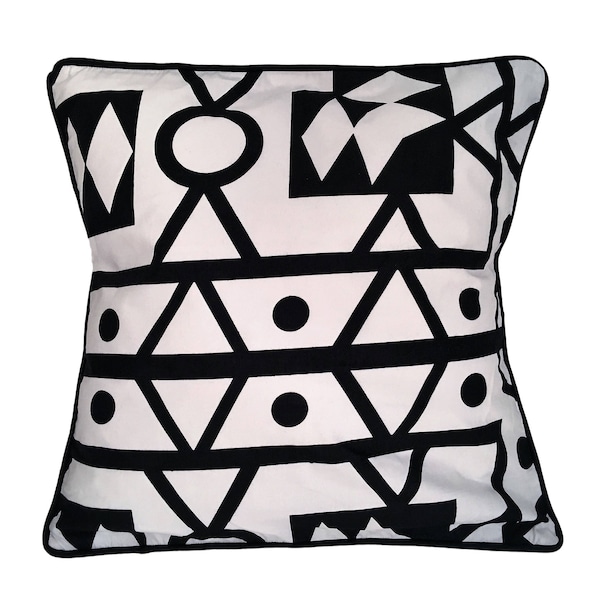 Housse de coussin noir et blanc. Housse de coussin imprimé ethnique. Housse de coussin imprimé samakaka