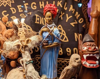 Marie Laveau, Voodoo Queen of New Orleans Statue, Full Color Resin ...