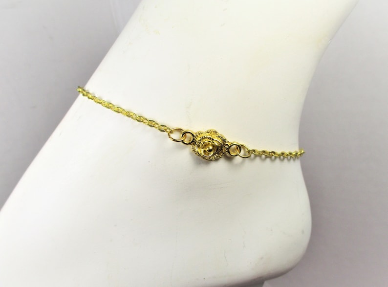 Goldplated Rose Anklet *Free Freshwater Pearl Earrings With Any Order While Supplies Last*