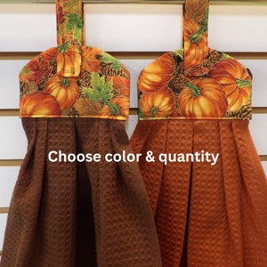 Fall Pumpkins Tea Towel - Autumn Flour Sack Towel - Seasonal Kitchen L –  Running Frog Studio