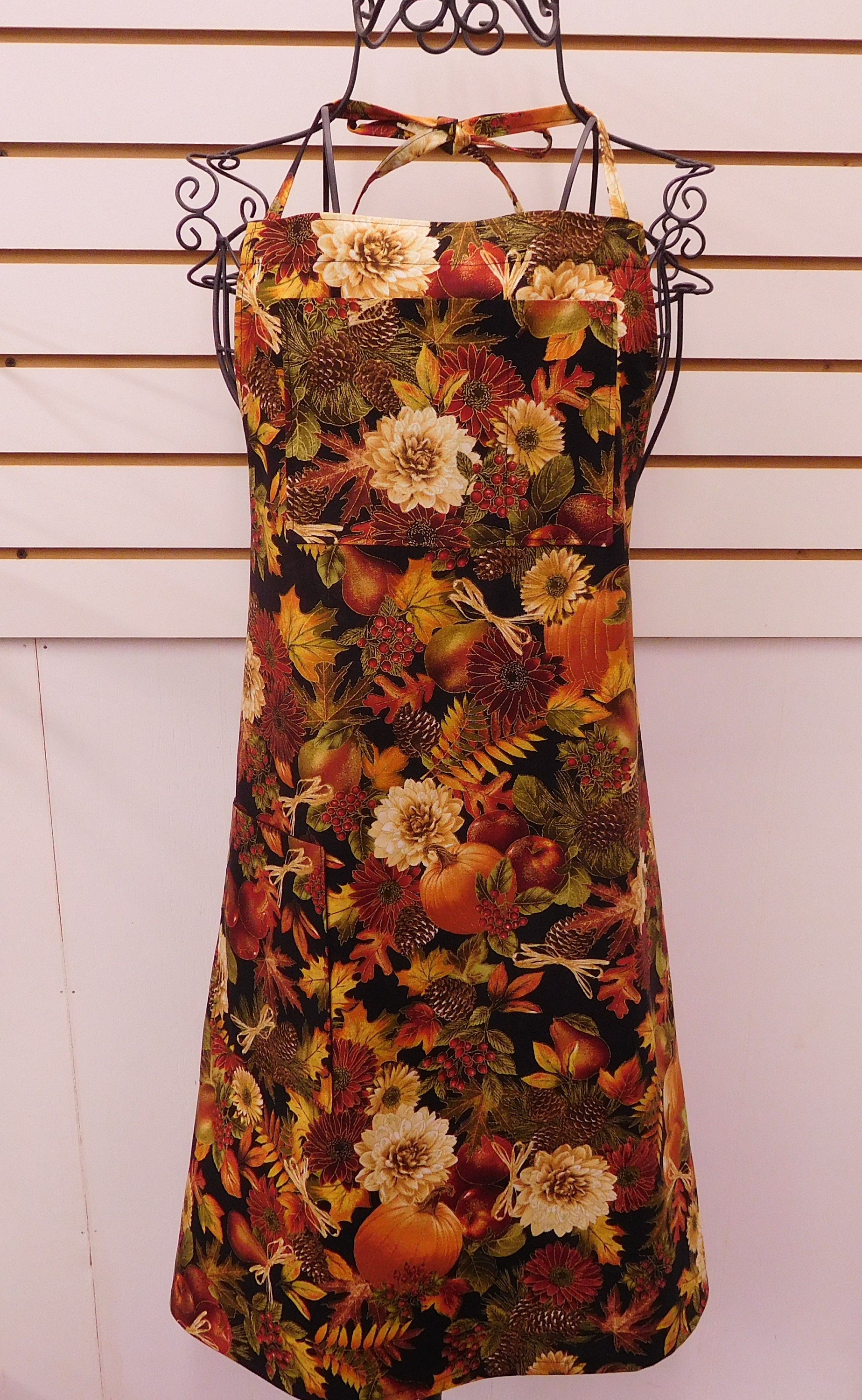 1071 Thanksgiving Apron With Pockets Fall Apron With Flowers Etsy