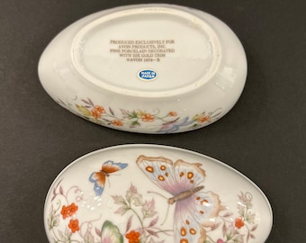 Vintage Chinoiserie Egg - 1974 Avon Egg - made in Japan - Porcelain Egg
