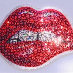 Bügelbild Kussmund Pailletten Lippen Mono Quick Patch Aufnäher Glitzer Aufbügler 6,7 cm