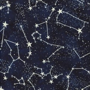 Tissu en coton constellation phosphorescente, ciel nocturne galactique, idéal pour la couture, sacs, coussins, patchwork et décoration. Trésors intemporels, vendu au mètre (0,5 m).