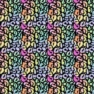 Könnte beinhalten: Ein sich wiederholendes Muster mit schwarzem Hintergrund, das mit bunten Leopardenflecken bedeckt ist. Die Flecken sind in den Farben Pink, Orange, Gelb, Hellgrün und Hellblau gehalten und erzeugen ein lebendiges, kontrastreiches Grafikdesign.