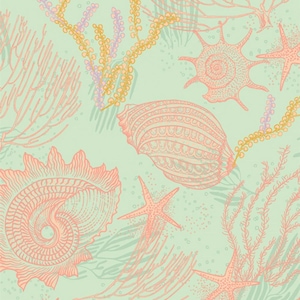 Op de afbeelding: Een naadloos patroon met koraal, schelpen en zeesterren in tinten perzik en koraal tegen een lichtgroene achtergrond. Het ontwerp bevat gedetailleerde illustraties van verschillende mariene elementen, waardoor een samenhangend onderwaterthema ontstaat.