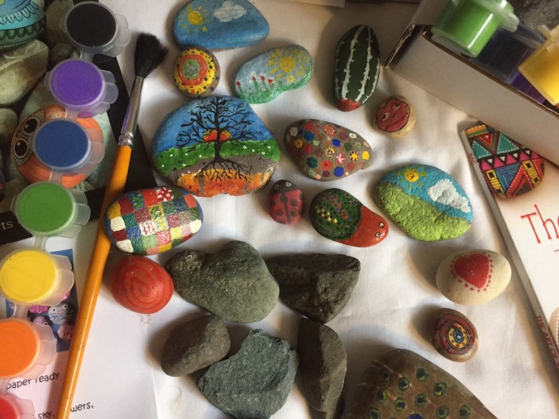 Paint your own rocks kit. Includes 5 beautiful rocks and Etsy