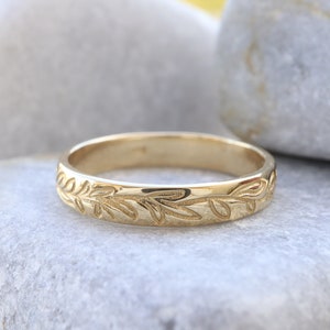 Leaf Engraved Wedding Band - Engraved Gold Ring | Nature Wedding Ring - Leaves Textured Gold Ring | Engraved Rings for Women