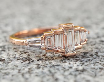 Baguette Diamant Ring in Gold - Vertikaler Geometrischer Stil