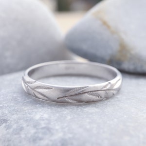 Leaf Engraved White Gold Wedding Band: Nature Ring for Women