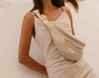 Elio beige bumbag
