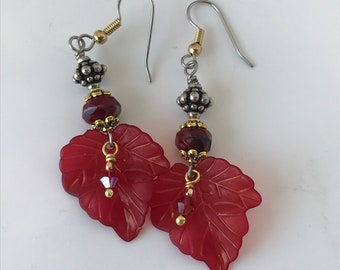 Leaf earrings, red leaf earrings, fall earrings, autumn earrings, Thanksgiving earrings, fall jewelry, autumn jewelry, fall birthday gift