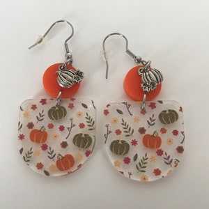 Pumpkin earrings,fall earrings, fall jewelry, orange pumpkin earrings, Thanksgiving earrings, Thanksgiving jewelry, harvest earrings, gift