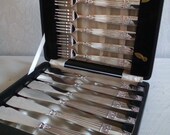 Elkington Plate boxed Fish set Cutlery 12 piece - heavy items excellent condition