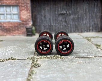 Ruedas Hot Wheels personalizadas y neumáticos de goma Matchbox - Ruedas de carreras americanas de 5 radios negras y rojas y neumáticos de goma de 12 mm y 12 mm