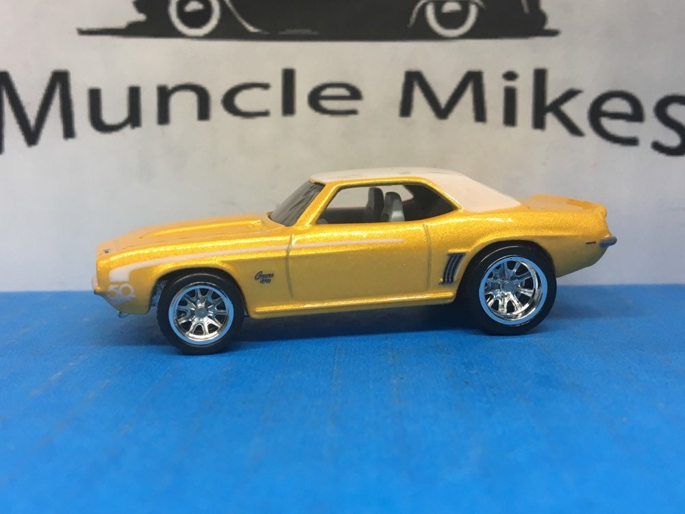 Collectible 2018 Hot Wheels 50th Anniversary Series 1969 Camaro Yellow and White With Custom Clear Display Case Free Shipping!