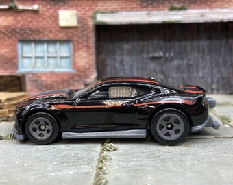Loose Hot Wheels - 2018 Chevy Camaro COPO Drag Car - Black and Red