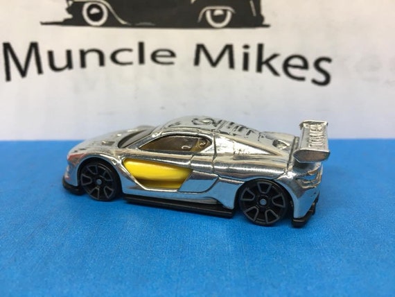 hot wheels renault sport