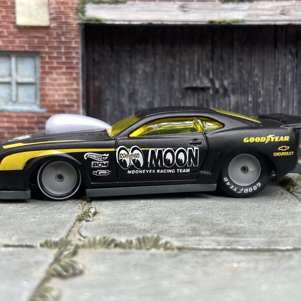 Custom Hot Wheels 2010 Chevy Camaro Pro Stock Drag Car In Mooneyes Racing Satin Black and Yellow With Gray Smoothie Race Wheels With