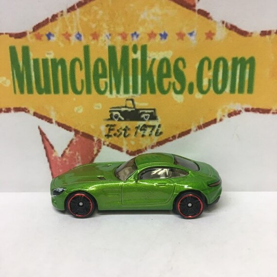 hot wheels mercedes amg gt green