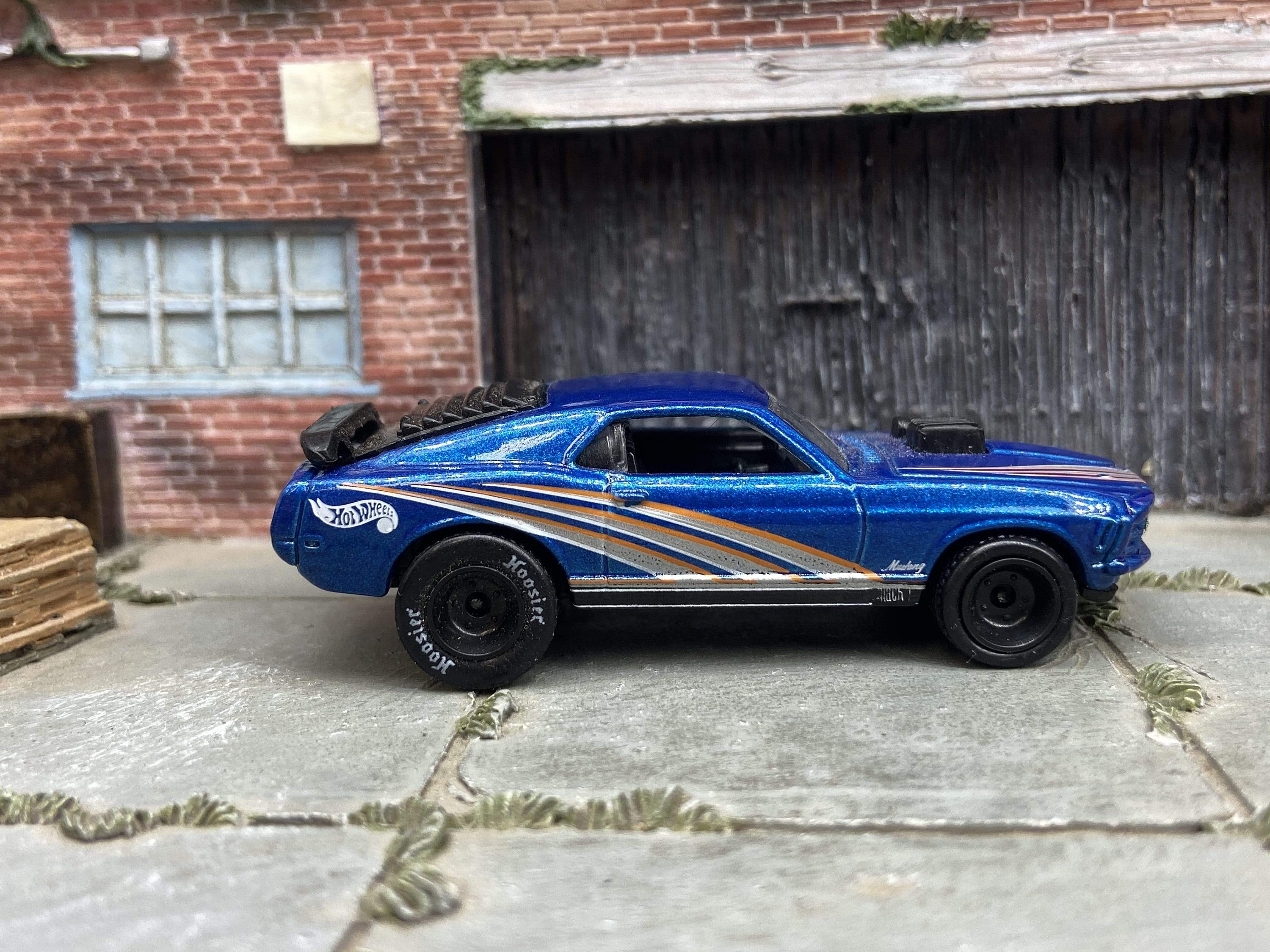 Custom Mustang Mach 1