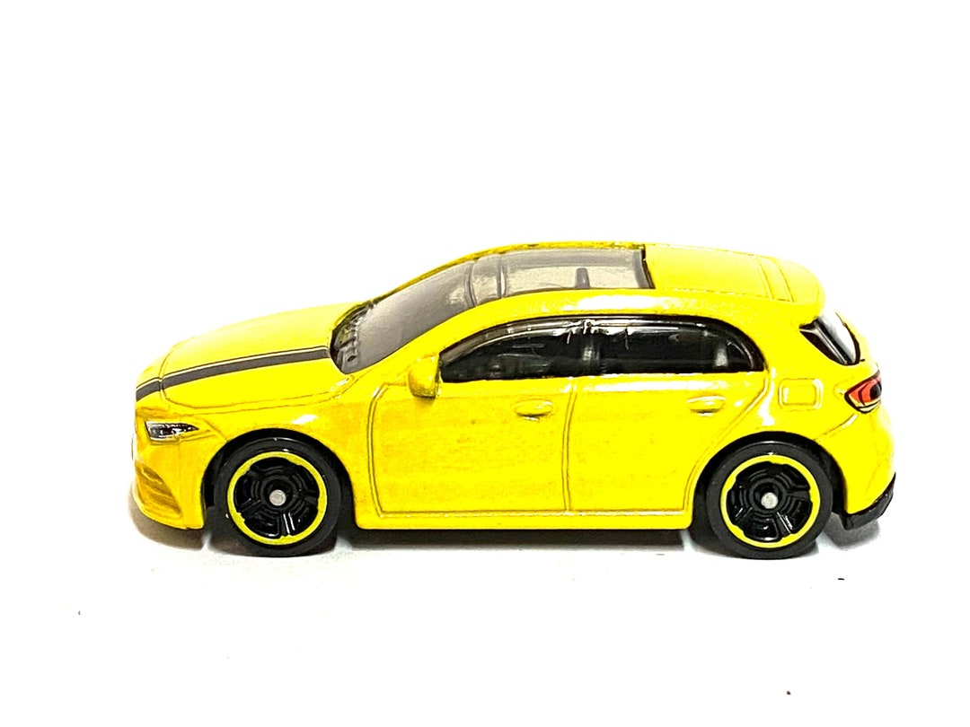 Loose Hot Wheels - 2019 Mercedes-benz A Class - Yellow and Black