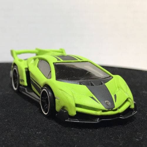 Custom Hot Wheels Lamborghini Veneno Flat Green