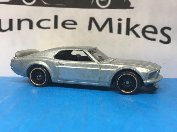 hot wheels 1969 ford mustang boss 302