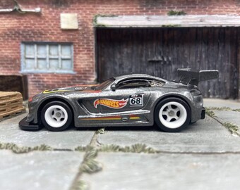 Custom Hot Wheels 2016 Mercedes AMG GT3 Dressed In Racing Livery With White 5 Spoke Deep Dish Wheels With Rubber Tires