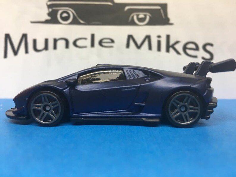 hot wheels huracan super trofeo