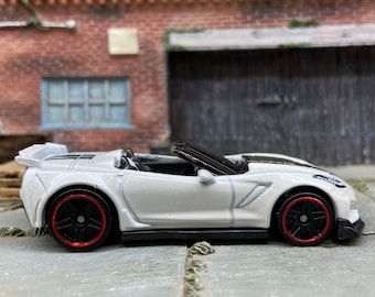 Loose Hot Wheels - 2019 Chevy Corvette ZR1 Convertible - White and Black