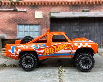 Loose Hot Wheels - 1987 Dodge D100 Baja Race Truck - Hot Wheels Orange