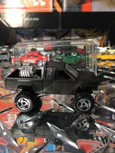 Custom Hot Wheels Nissan Hardbody Flat Black