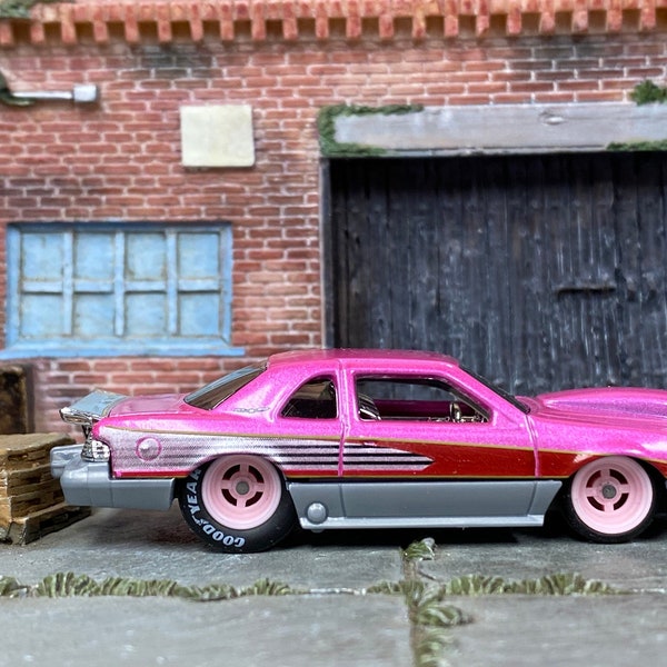 Custom Hot Wheels - 1988 Ford T-Bird Drag Car - Pink and Silver - Pink 4 Spoke Wheels - Goodyear Slicks