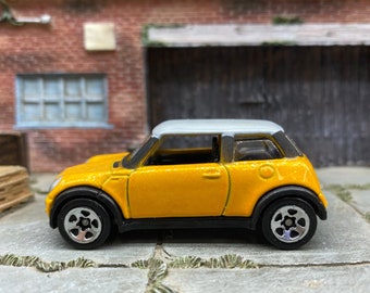 ミニカー HOTWHEELS 2003 WORLD TRADE WEEK MINI Hot Wheels 2003 World Trade Week Blue w/Flames Mini Cooper | eBay