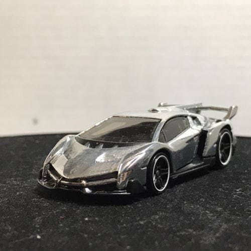 Custom Hot Wheels Lamborghini Veneno Polished