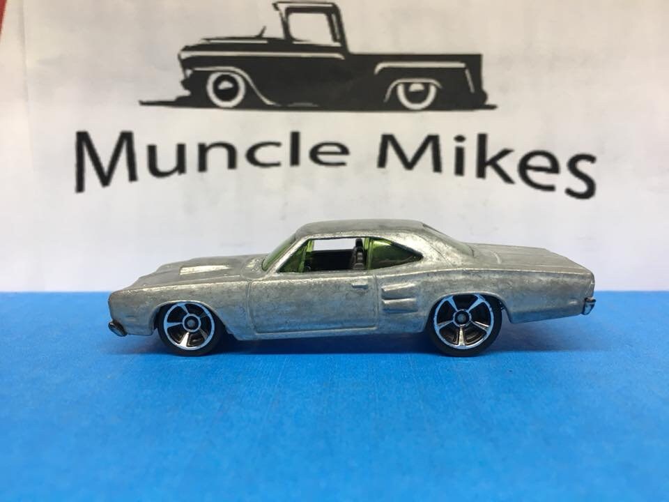 Custom Hot Wheels white '69 1969 Dodge Coronet Superbee Bare Metal