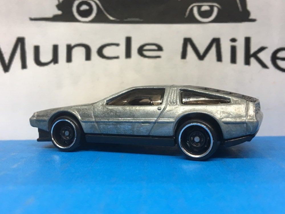 Custom Hot Wheels CMC DeLorean