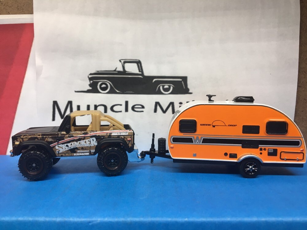 Custom Matchbox Skyjacker Ford Bronco & 2017 Winnebago Camp Trailer Combo ORANGE