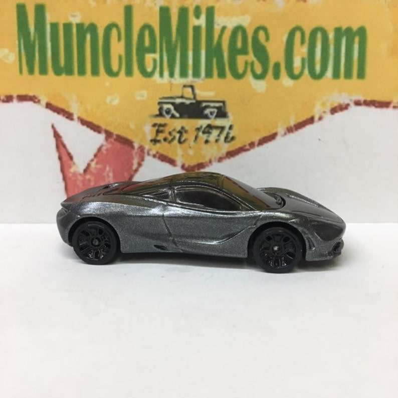 Hot Wheels McLaren 720S Custom Painted JET BLACK