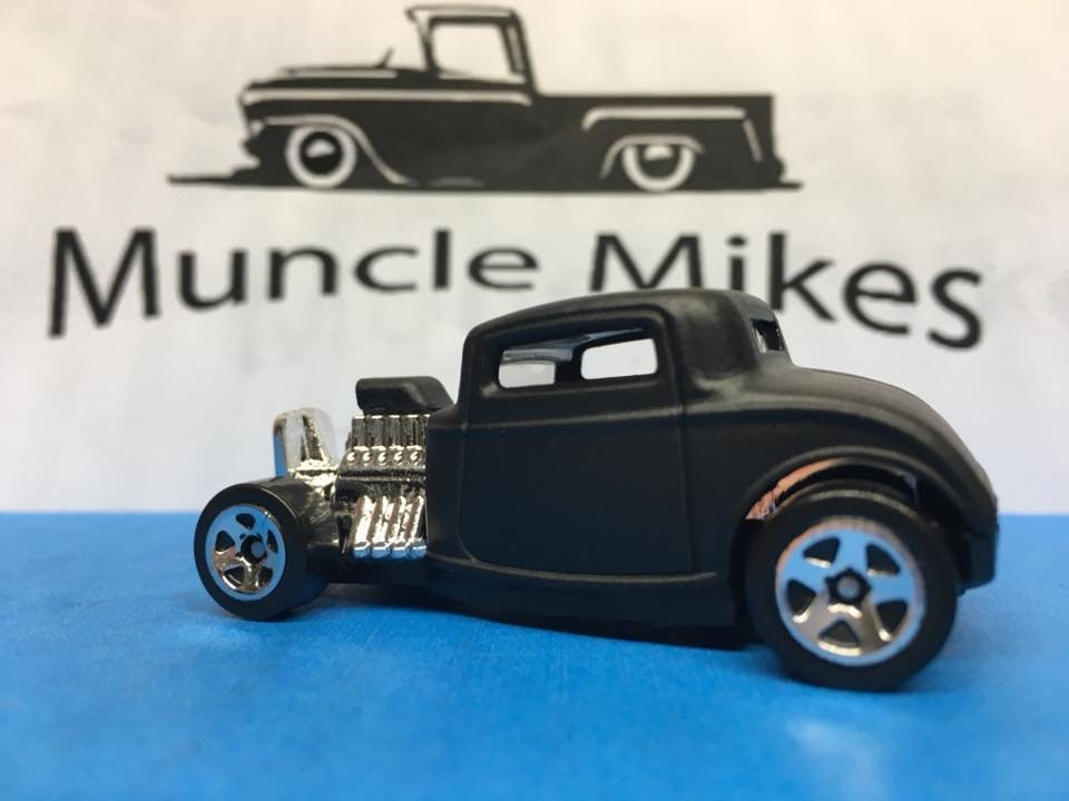 Custom Hot Wheels 32 Ford Flat Black
